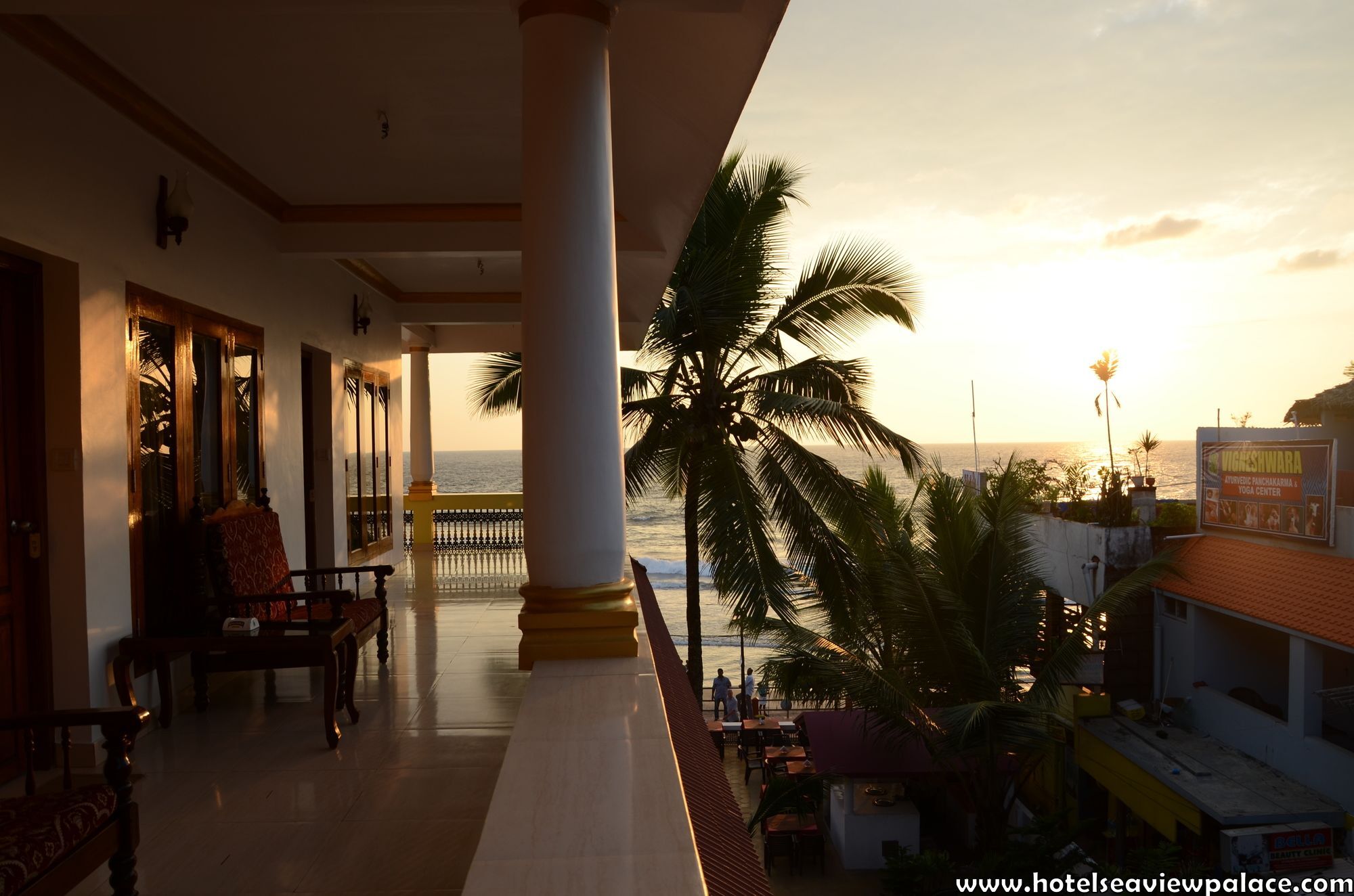 Hotel Sea View Palace - The Beach Hotel, Kovalam Ngoại thất bức ảnh